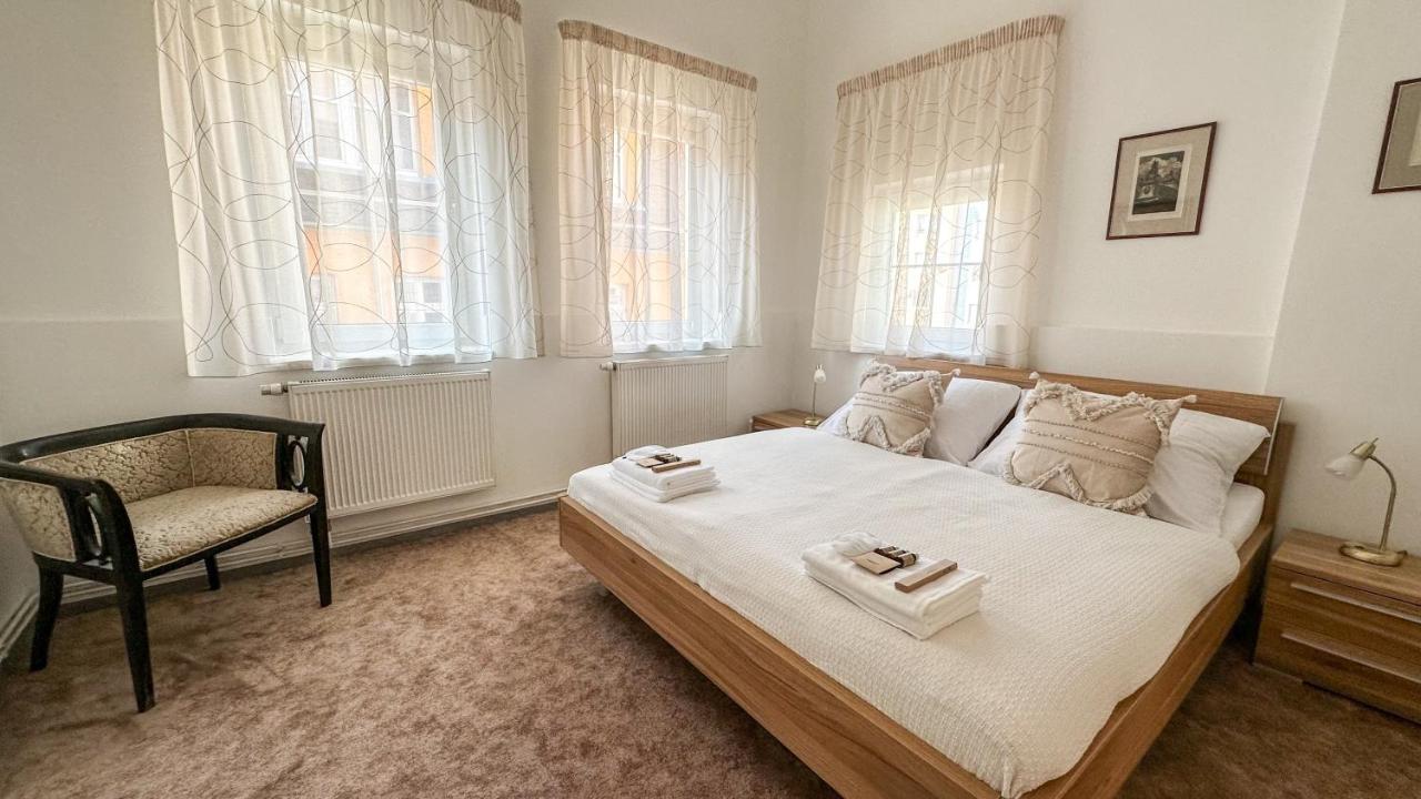 Apartment Bohemia カルロヴィ・ヴァリ エクステリア 写真